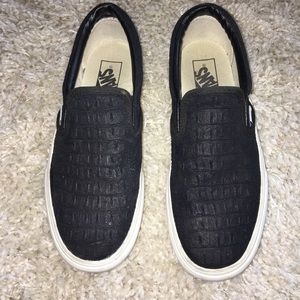 Black Alligator Print Slip On Vans 🐊